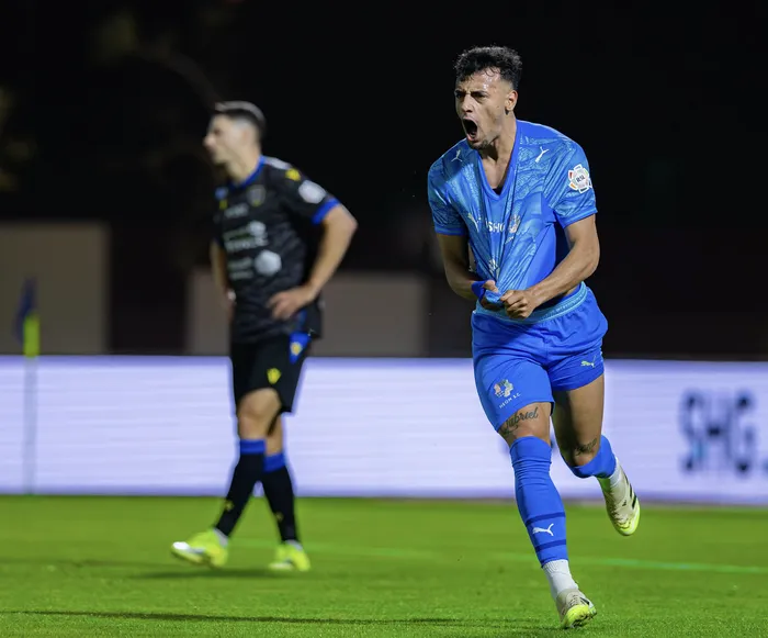 Luciano Rodríguez, de Neom Sports, luego de anotar el primer gol a Al-Taawoun. · Foto: Neom Sports