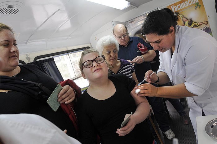 Vacunación contra la gripe. Foto: Sandro Pereyra (archivo, abril 2014)