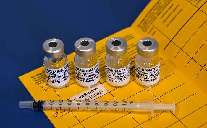 Vacunas Pfizer-BioNTech, este jueves, en un consultorio médico en Suhl, Alemania.
 · Foto: Christof Stache, AFP