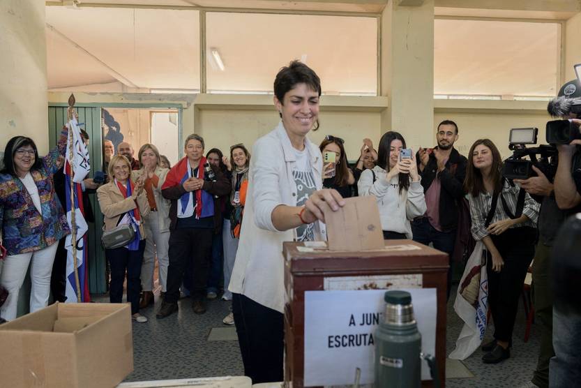 20250511 piñeiro vota