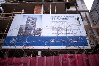 Obra del Sistema Público de Vivienda en el barrio Cordón (archivo, agosto de 2024). · Foto: Gianni Schiaffarino
