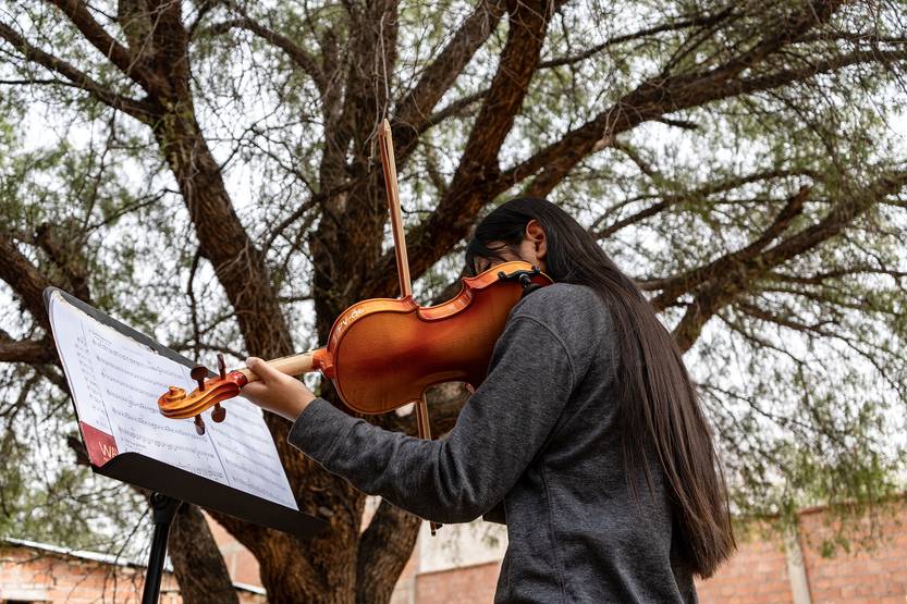 Lento 153 - La música salva siempre 04