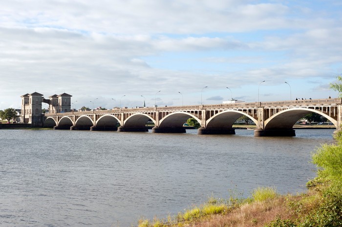 PUENTE MAUA. Rio Branco, Cerro Largo, 2013.
Foto: Ricardo Antúnez