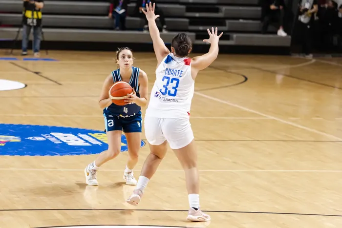 Foto principal del artículo 'Sudamericano femenino de básquet: Uruguay perdió en el debut' · Foto: FIBA