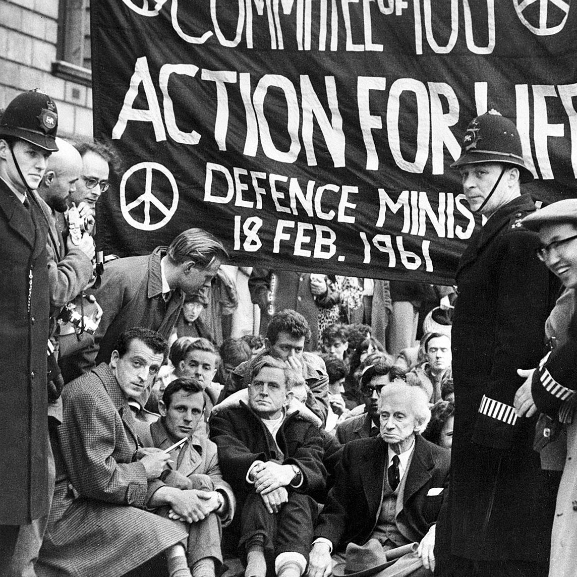 E. P. Thompson durante una manifestación contra las armas nucleares en Oxford, Inglaterra, en 1980. Foto: Kim Traynor, Wikipedia.